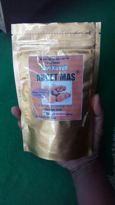 Minuman kesehatan sari kunir